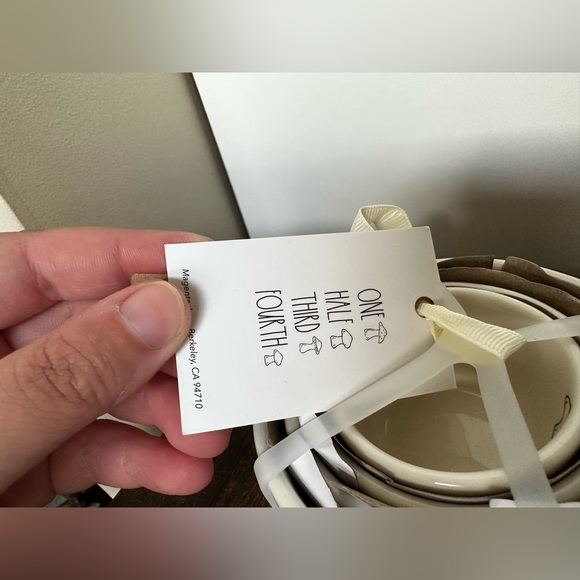 🇺🇸 Rae Dunn 🍄 Measuring Cup set - Picture 3 of 4